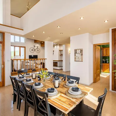 Casa Mirestany- Wonderful House With Amazing Views Holiday home *
