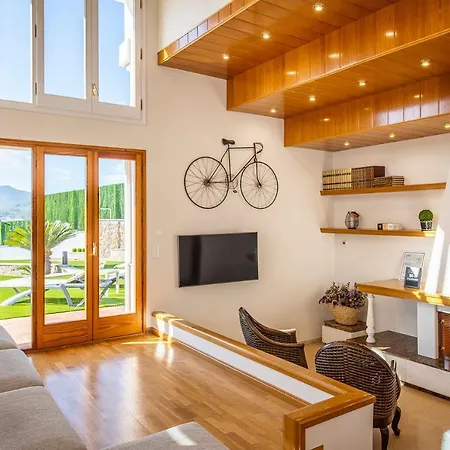 Casa Mirestany- Wonderful House With Amazing Views Banyoles