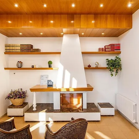 بيت للعطل Casa Mirestany- Wonderful House With Amazing Views *