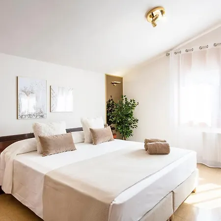 Casa Mirestany- Wonderful House With Amazing Views Holiday home Banyoles